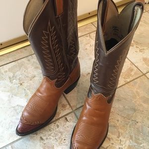 men's size 8 Tony Lama cowboy boots